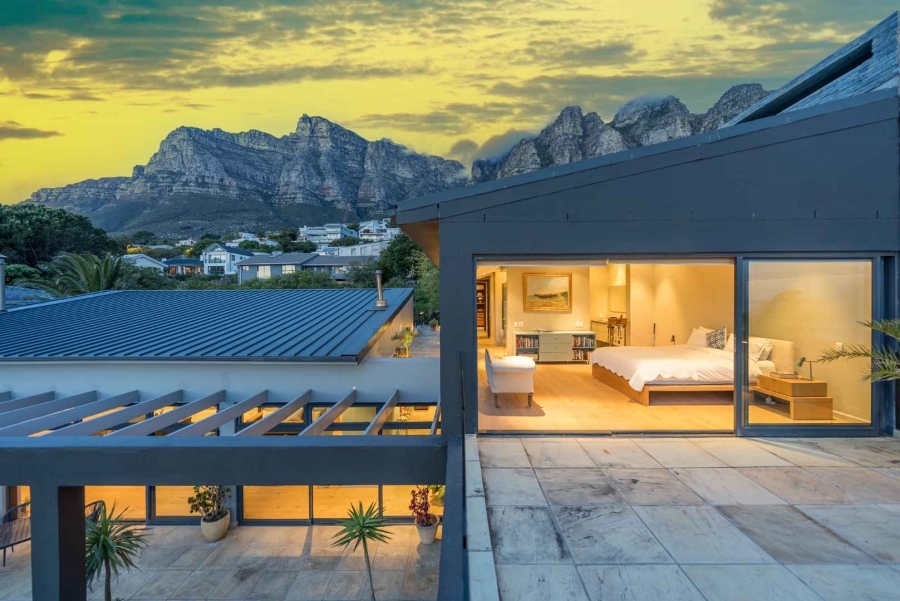5 Bedroom Property for Sale in Camps Bay Western Cape